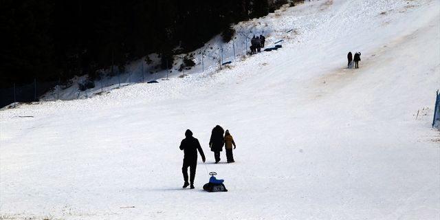 KASTAMONU - Ilgaz Dağı Kayak Merkezi yarıyıl tatiline karsız giriyor