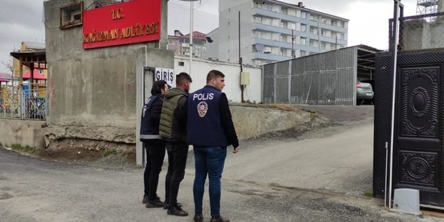 GÜNCELLEME - Kars'ta boşanma aşamasındaki eşini silahla yaralayan zanlı tutuklandı