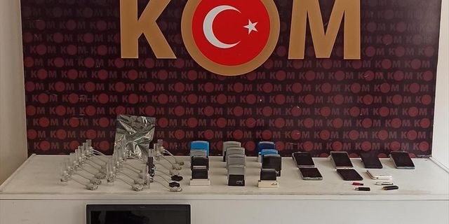 AMASYA - Usta öğretici ve kursiyerler depremzedeler için uyku tulumu dikiyor