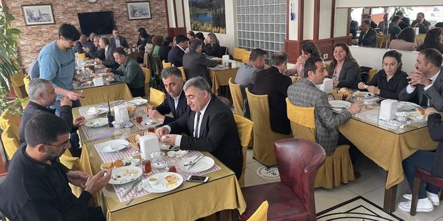 Ardahan'da "Türk Mutfağı Haftası" etkinliklerinde yöresel kahvaltı çeşitleri tanıtıldı