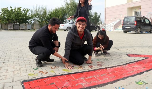 Iğdır'da özel öğrenciler Cumhuriyetin 100. yılını kutladı