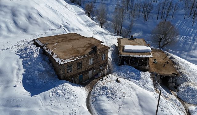 Ovacıklılar kar kalınlığını bir metre olmasını az bulup üzüldü