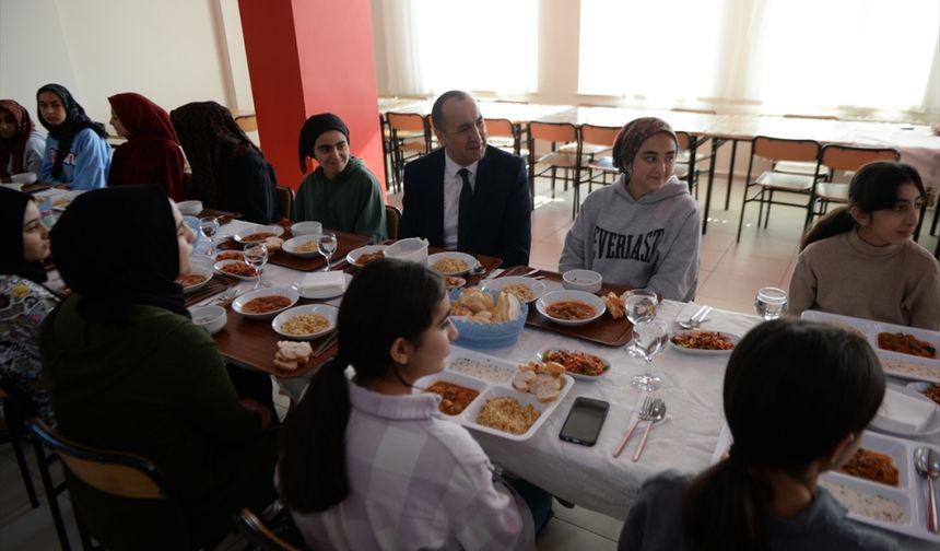 Bingöl'de 10 bin 565 öğrenciye ücretsiz yemek veriliyor