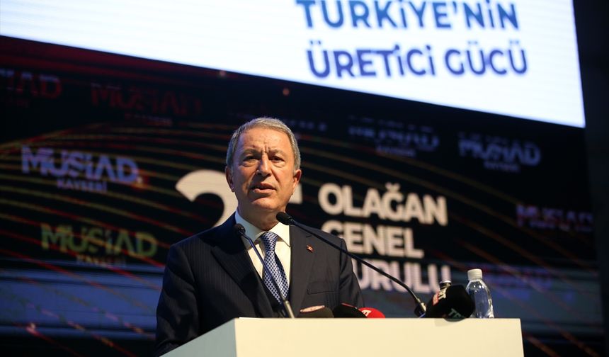 Milli Savunma Bakanı Akar, Kayseri'de ödül töreninde konuştu