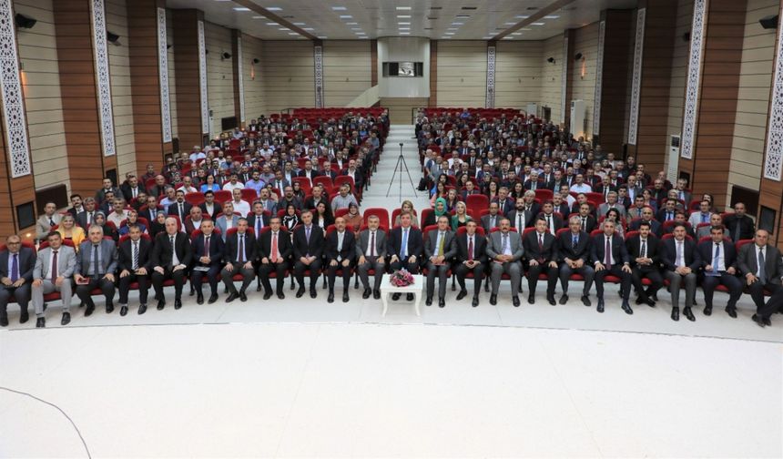 Erzincan Valisi Hamza Aydoğdu, eğitim camiasıyla bir araya geldi