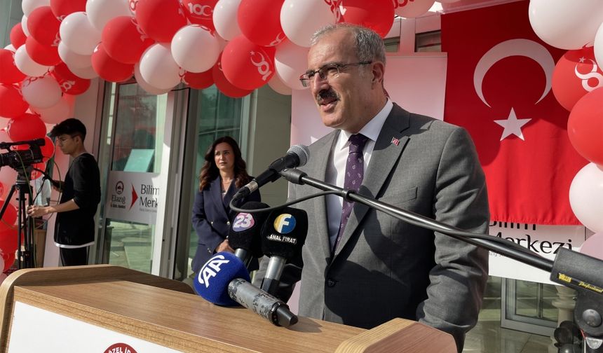 Elazığ'da Türkiye Cumhuriyeti'nin 100. yılına özel "Bilim Şenliği" düzenlendi